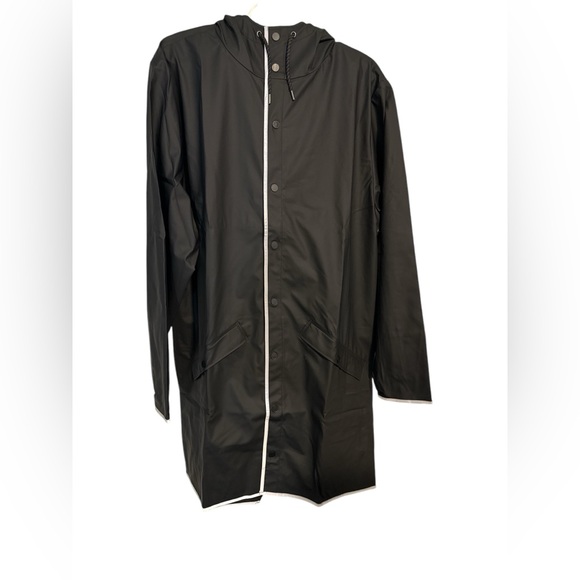RAINS NWT Men’s Black long reflective Rain coat, size LG. pockets. Arm Venting - Picture 4 of 11